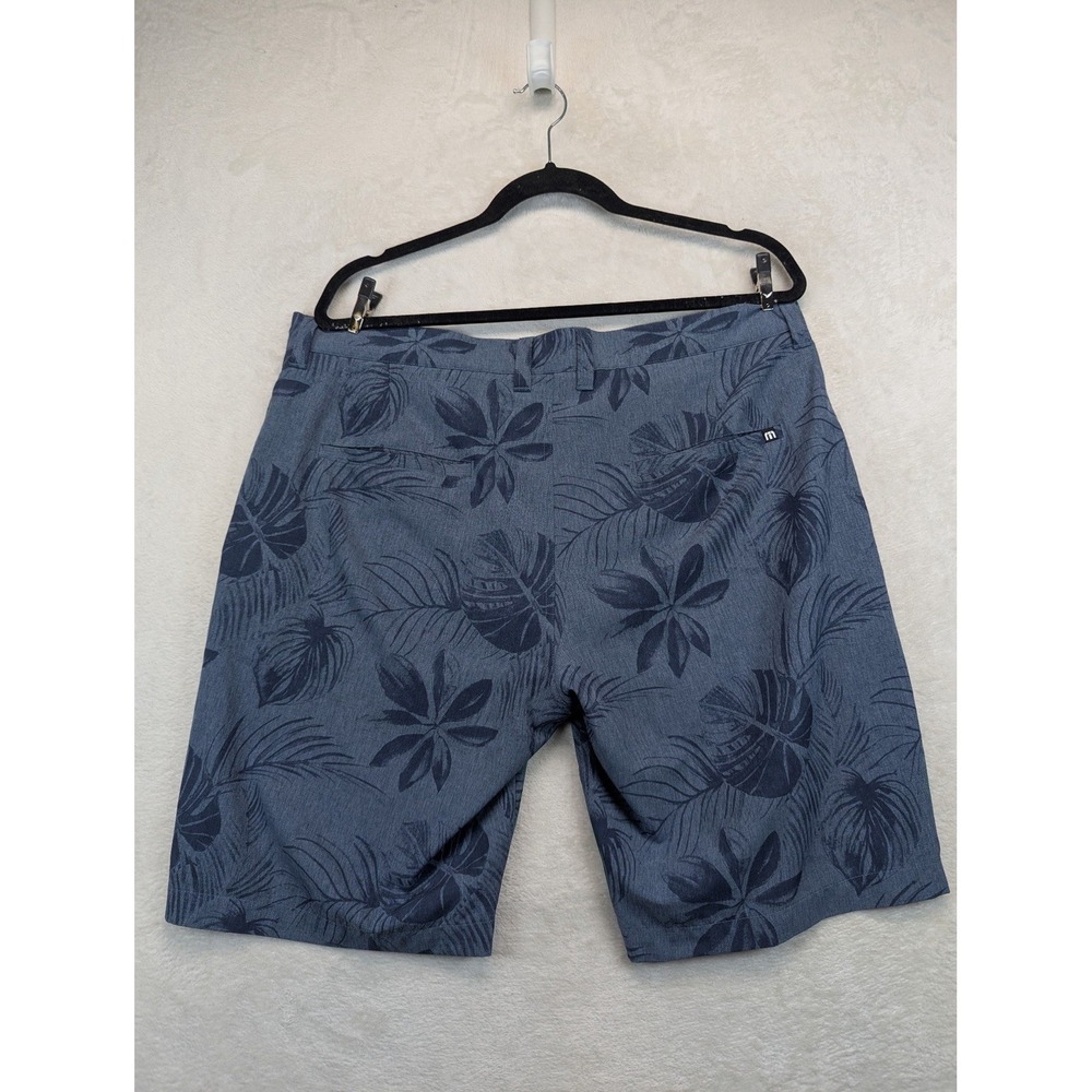 TravisMathew Shorts Mens 36 Blue Floral Tropical Golf Stretch Performance Print